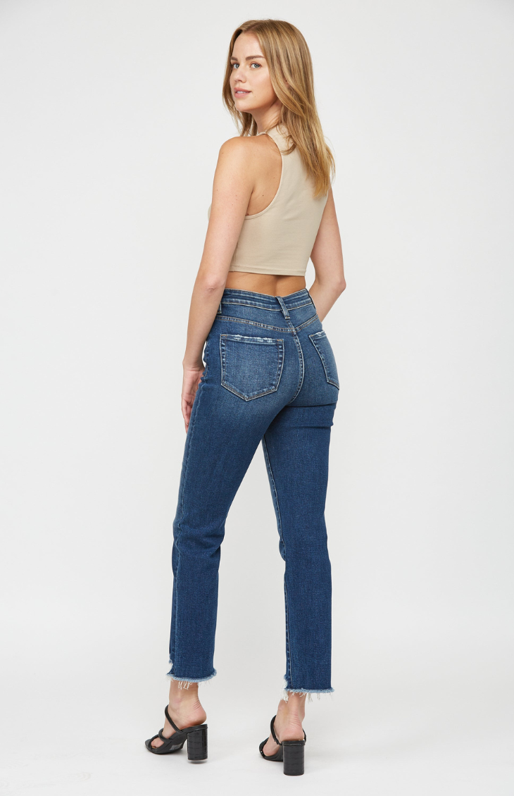 Introducing the Mica Super High Rise Step Hem Straight jeans, designed to blend comfort and style seamlessly. These super high-rise jeans feature a distinctive step hem and a straight leg cut, offering a modern twist on a classic silhouette. Available at our boutique in Chicago, Lake Geneva, and Milwaukee.